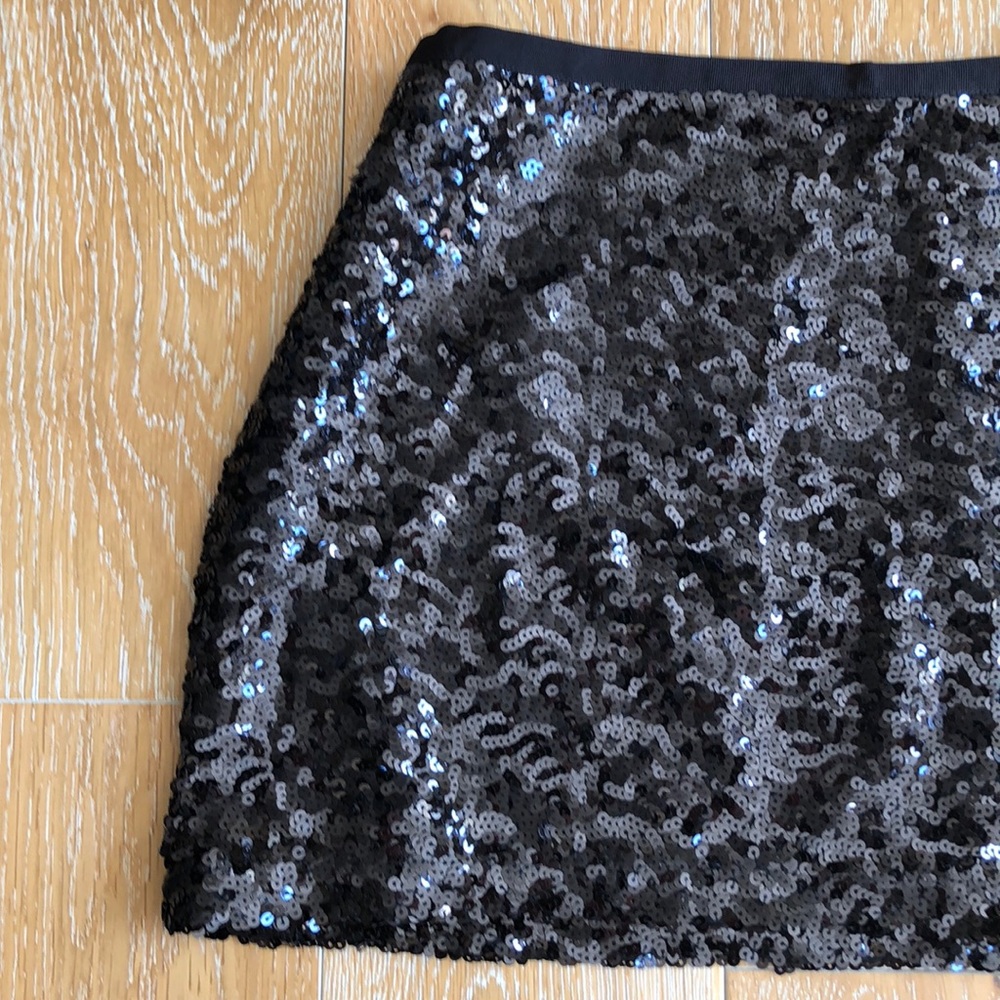 Victoria’s Secret Black Sequined Fully Lined Mini Skirt 🩷NWOT🩷